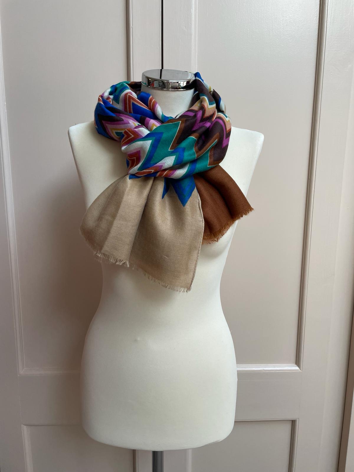 Zigzag colourful scarf - brown