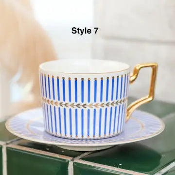 Coffee cup and saucer (with gift box) style 1