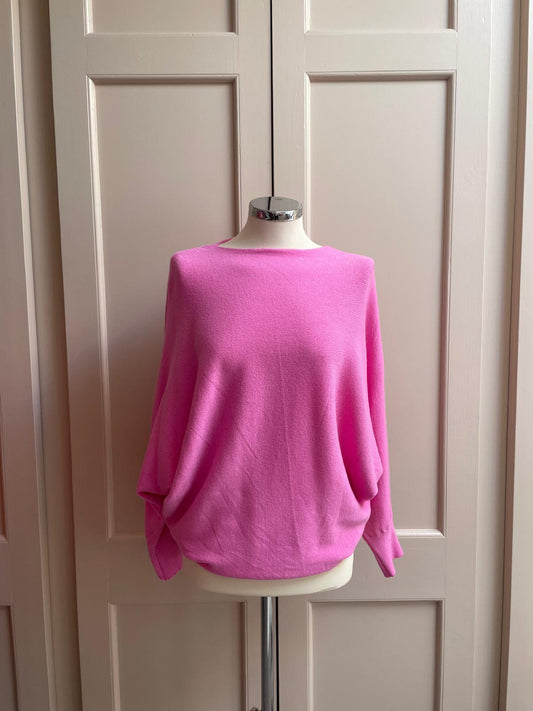 Pearl back button jumper - pink